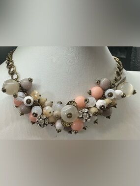 COPPER TONE PINK CREAM AND WHITE CLUSTERED BEADS RHINESTONE LINK NECKLACE